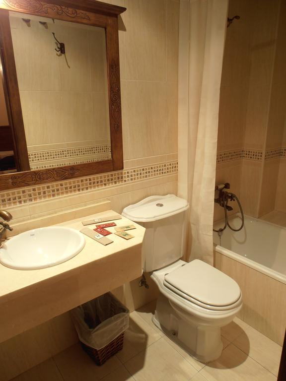 Hostal Virgen De La Encina Ponferrada Pokój zdjęcie
