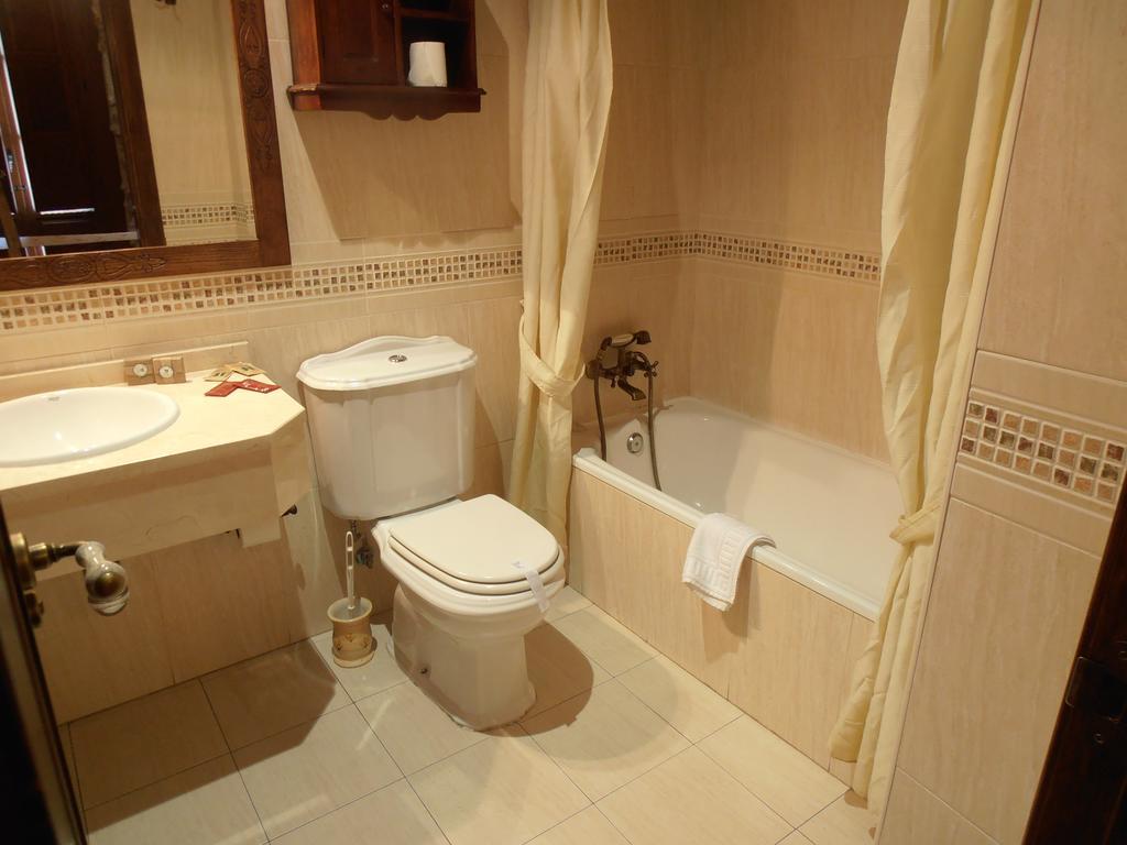 Hostal Virgen De La Encina Ponferrada Pokój zdjęcie