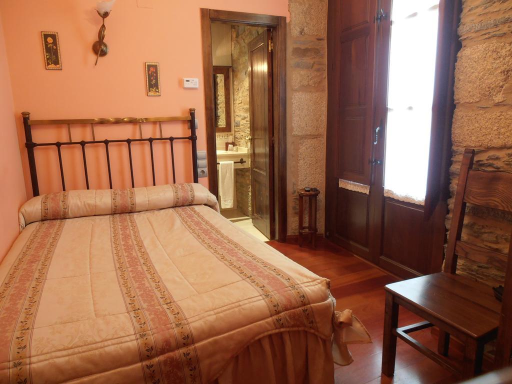 Hostal Virgen De La Encina Ponferrada Pokój zdjęcie