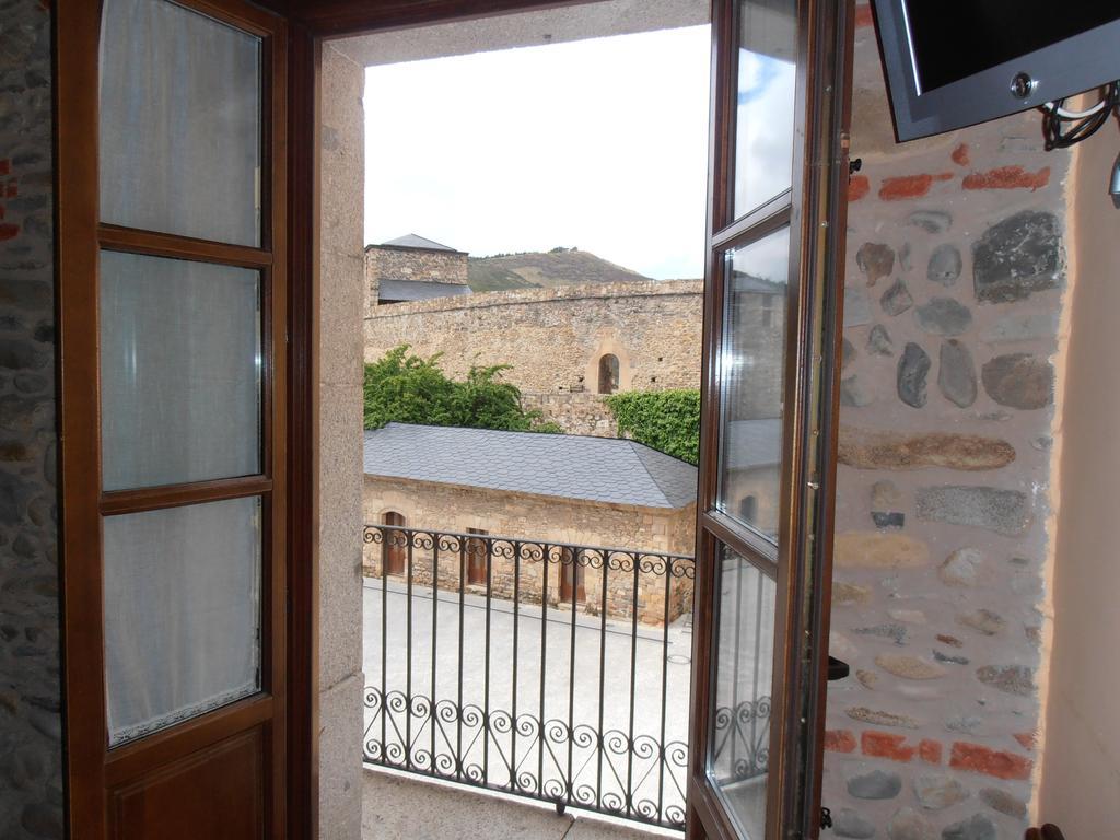 Hostal Virgen De La Encina Ponferrada Pokój zdjęcie