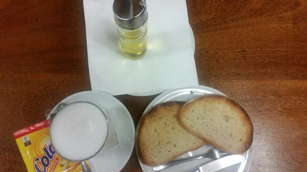 Hostal Virgen De La Encina Ponferrada Zewnętrze zdjęcie