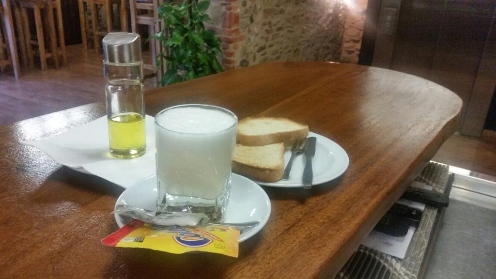 Hostal Virgen De La Encina Ponferrada Zewnętrze zdjęcie
